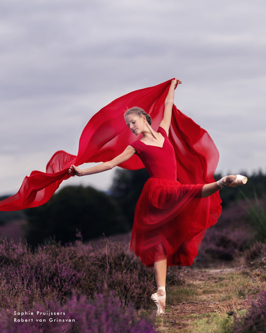 Romantic ballet / dance  tutu skirt. Color tulle fabric red. Handmade dancewear for ballerinas