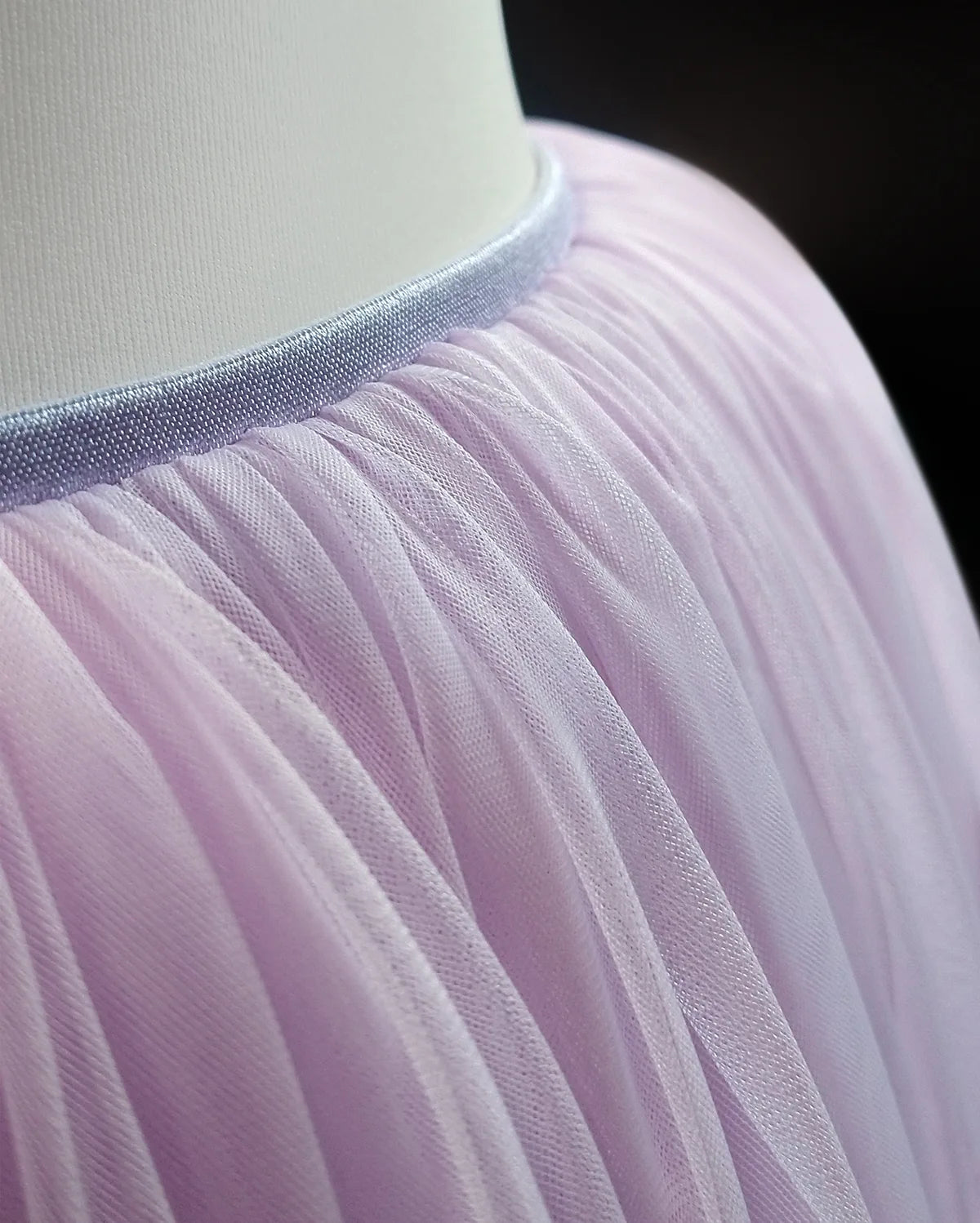 Load image into Gallery viewer, Long ballet tutu for professional ballet. Handmade dancewear for dancers. Tulle Callisto tutu lilac
