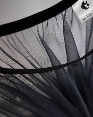 
            
                Load image into Gallery viewer, Detail tulle, ballet studio skirt. Dark grey dance tutu. Handmade by callisto dancewear
            
        
