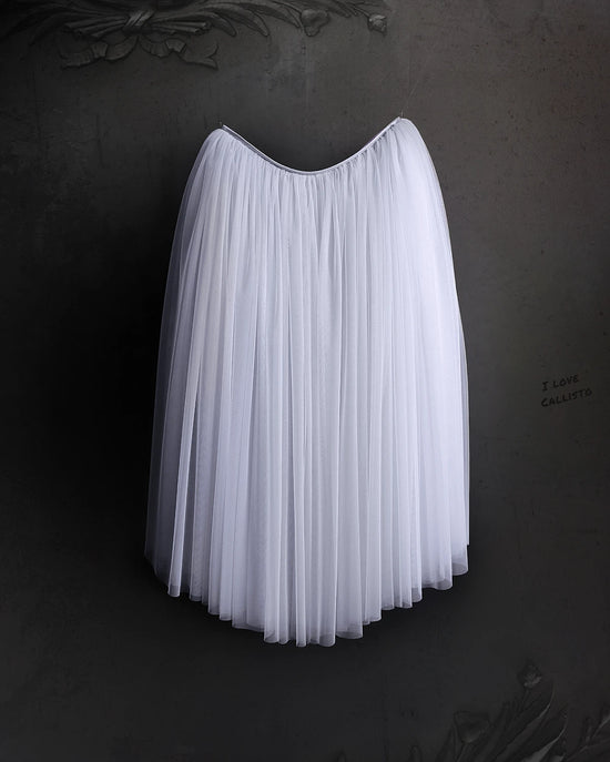 Load image into Gallery viewer, Ballet tutus. Professional white ballet romantic tutu skirt. Callisto balletwear for dancer and ballerina. Costume-making
