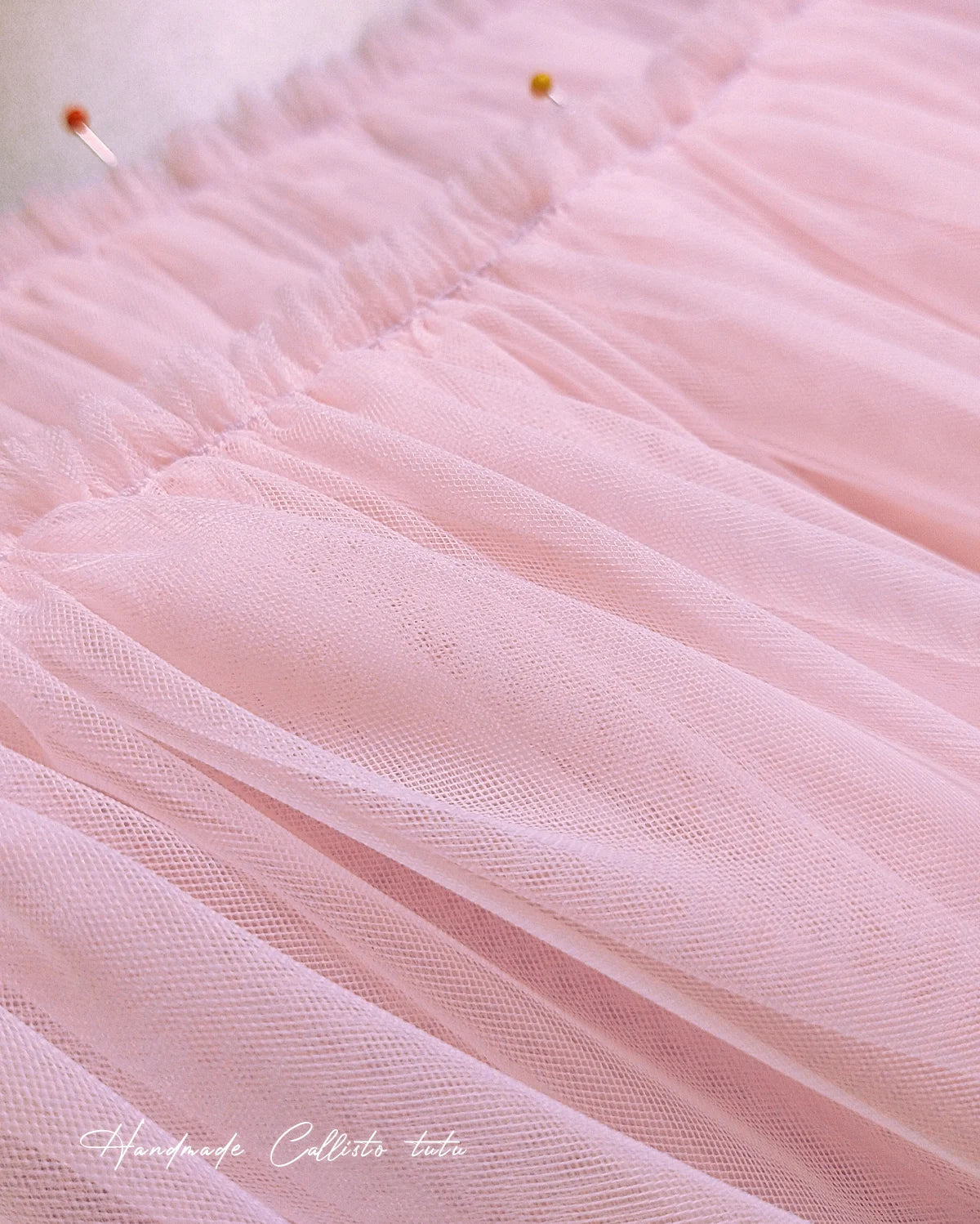 Load image into Gallery viewer, Close up tutu tulle fabric light rose
