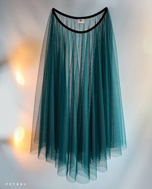 Callisto dancewear. Rehearsal ballet skirt. Practice dance skirt. Circle skirts. Dance skirts. Ballet skirts. Petrol dance skirt. Skirts for dancing. Skirts for ballet. Professional ballet skirts. Professional dance skirts